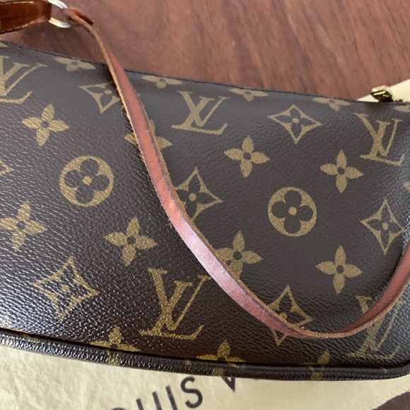 SOLD Louis Vuitton Pochette Accessoires - Picture 3 of 8